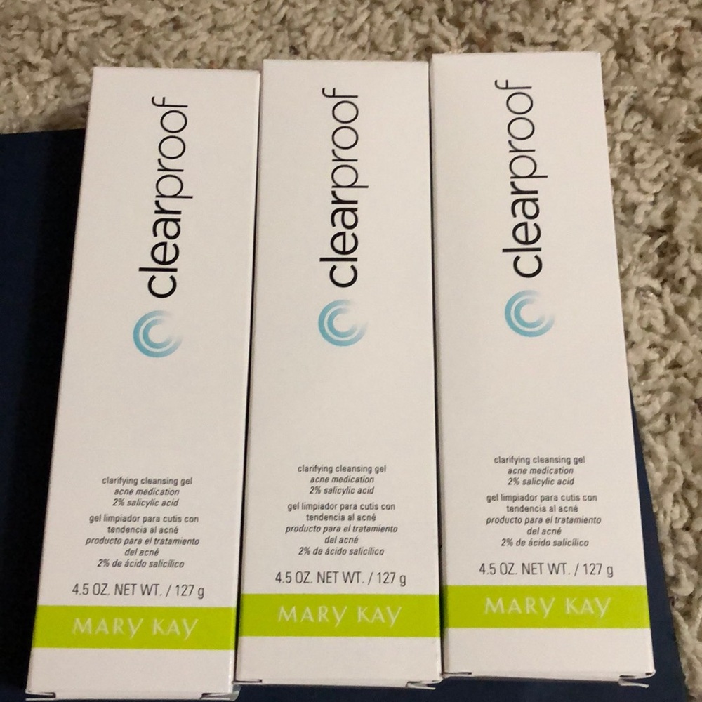 Mary Kay Clearproof cleansing gel